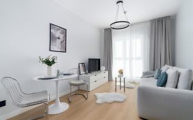 Modern Studios Plac Wolności by Noclegi Renters